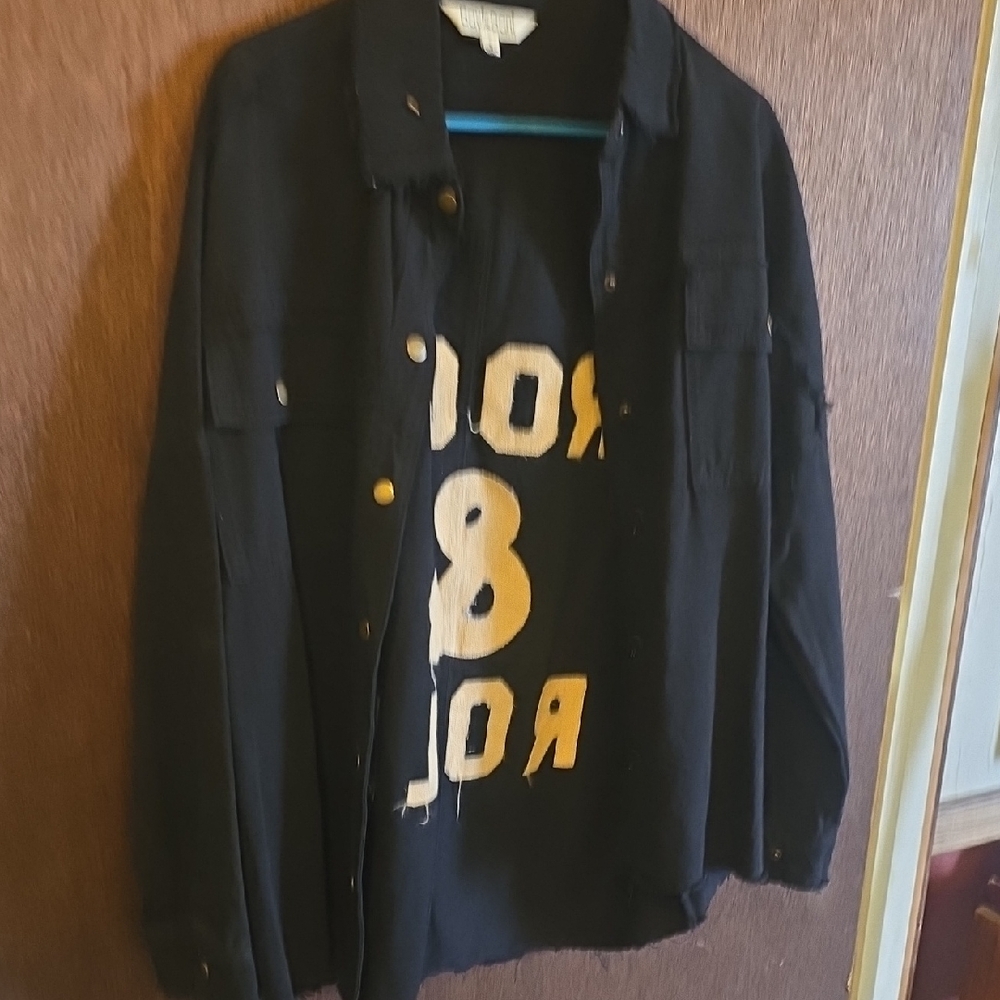 DAVI & DANI Black Button-Front Lightweight Shirt Jacket